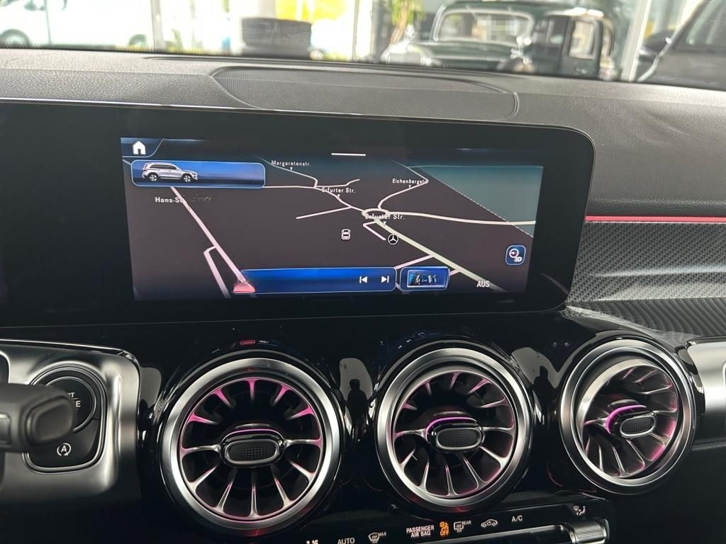 Mercedes-Benz GLB 200 d 4MATIC AMG-LINE/STYLING+MULTIBEAM+MBUX foto 10
