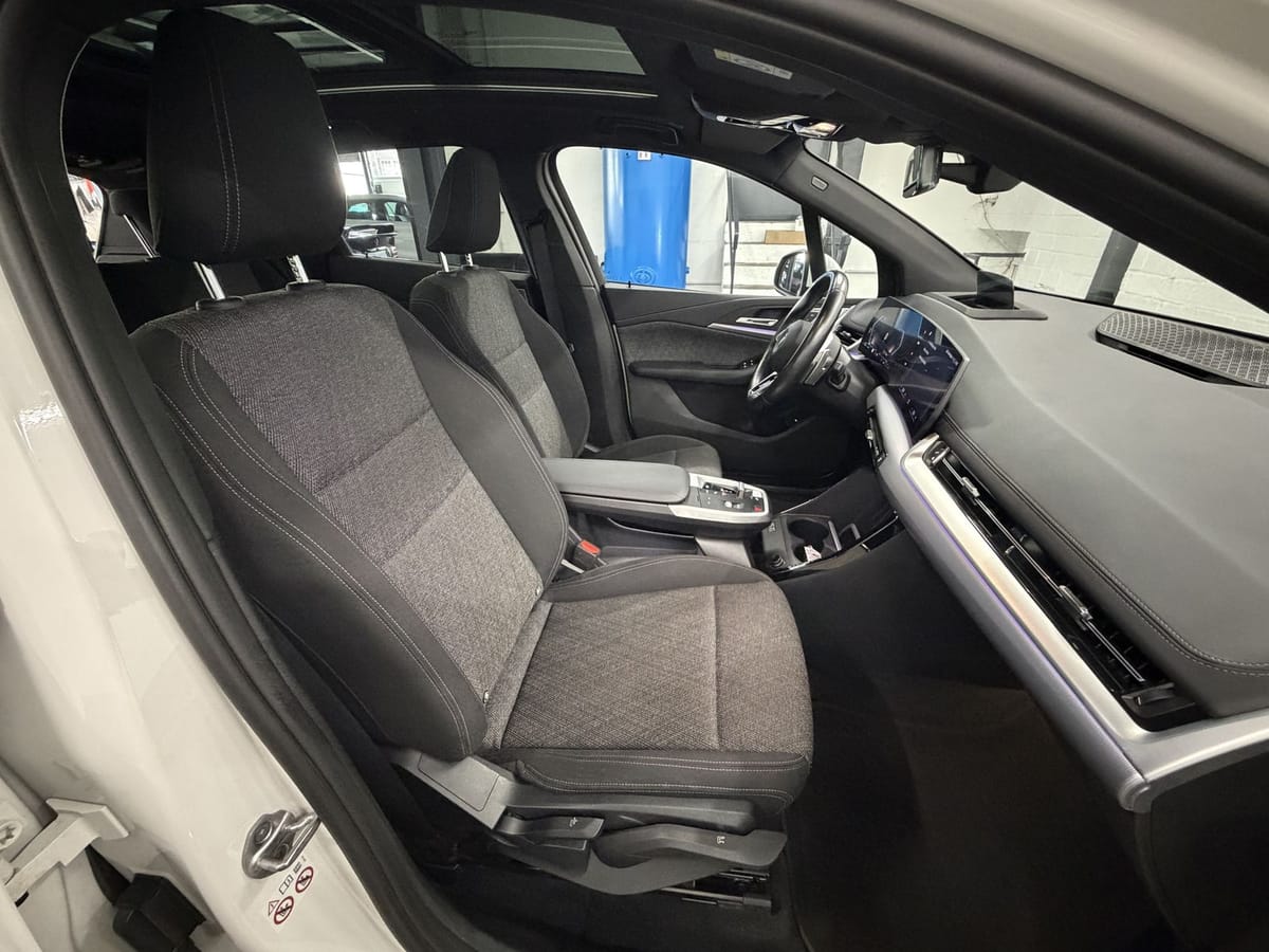 BMW 225 Active Tourer e xDrive Aut. /360°/ACC/ PANO foto 8
