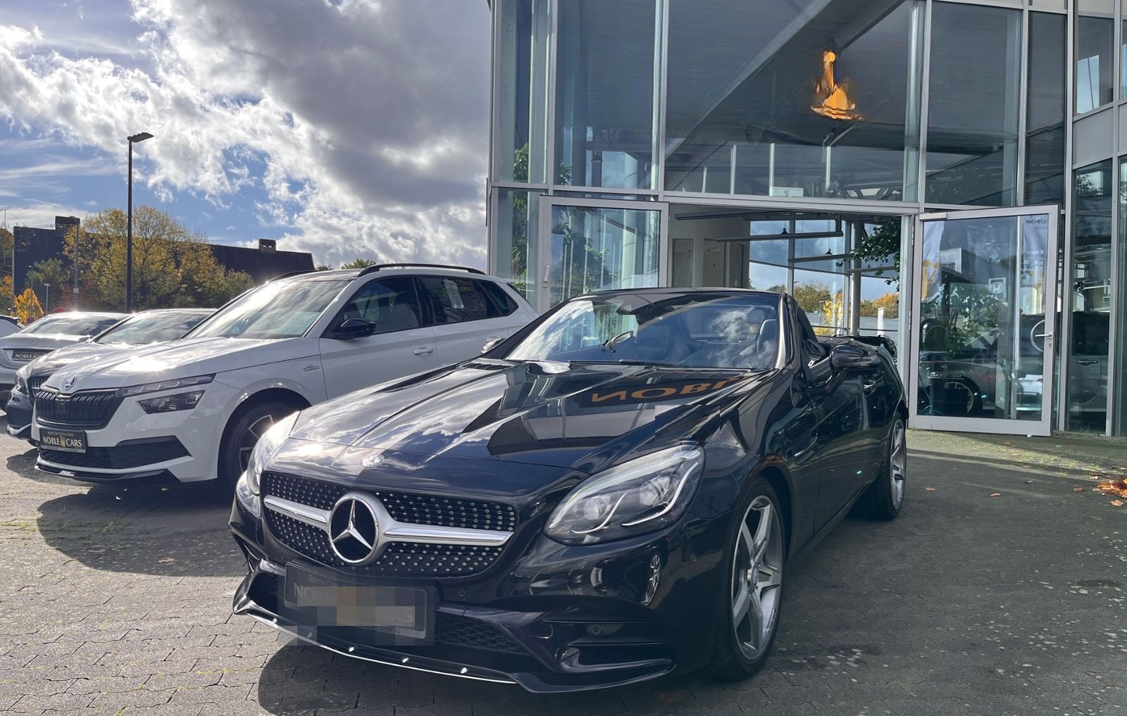 Mercedes-Benz SLC 300 AMG-LINE LED NAVI ALU AIRSCRAF foto 19