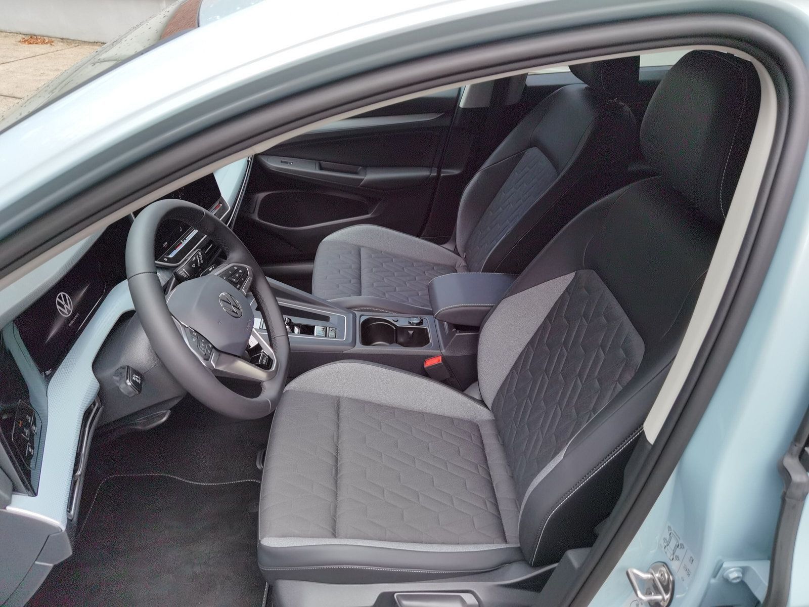 Volkswagen Golf VIII Variant GOAL 1,5 l eTSI *DSG*AHK*ACC*1 foto 6