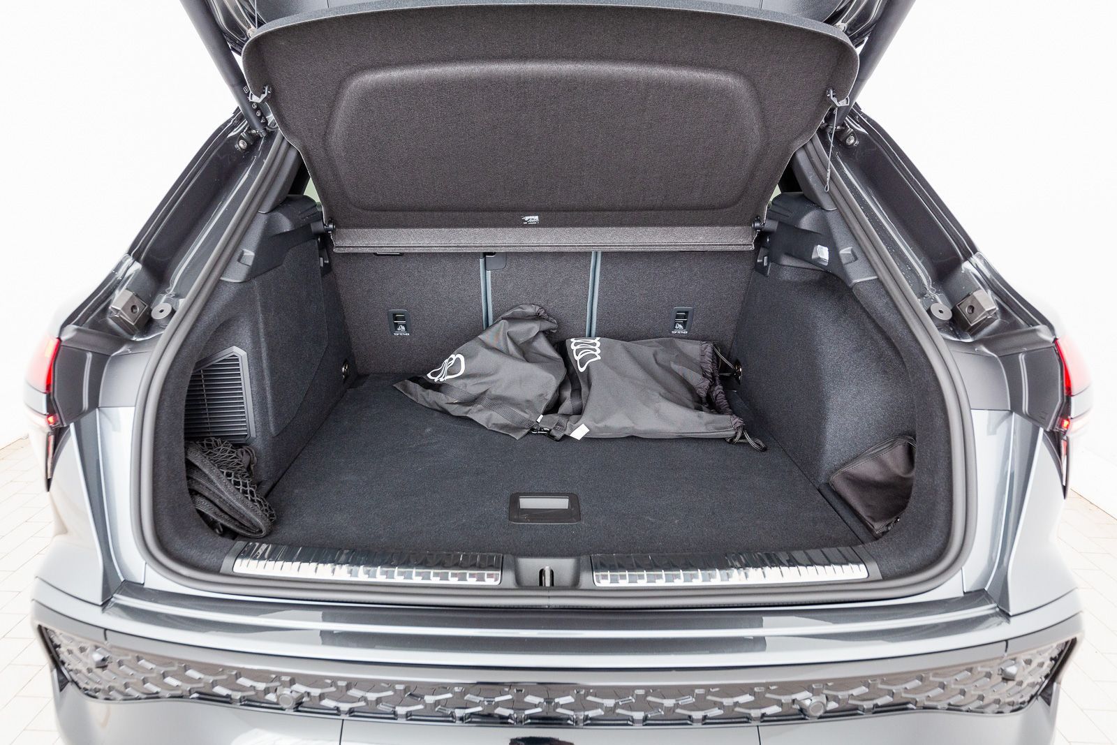 Audi Q3 e-hybrid S tronic foto 15
