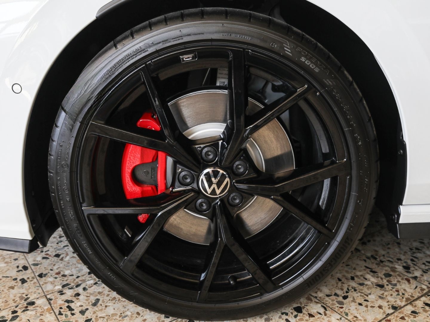Volkswagen Golf GTI 2.0 TSI DSG Navi Pano HuD IQ.Light foto 2