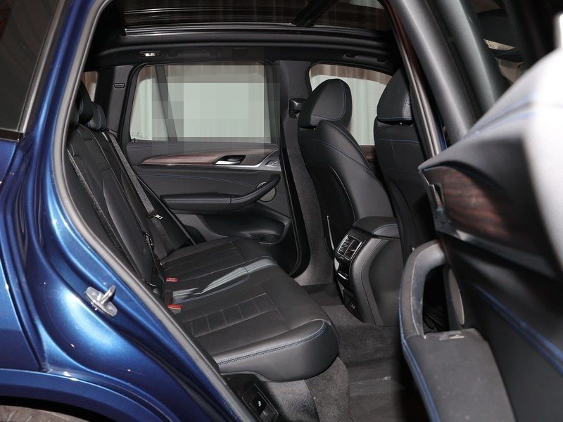 BMW iX3 M Sport AHK DrivAssProf HUD HarmKar foto 12