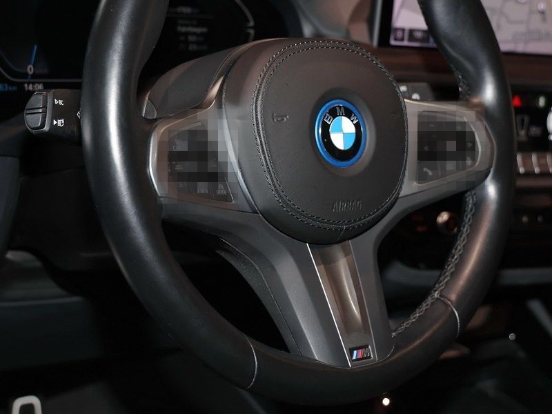 BMW iX3 M Sport AHK DrivAssProf HUD HarmKar foto 9
