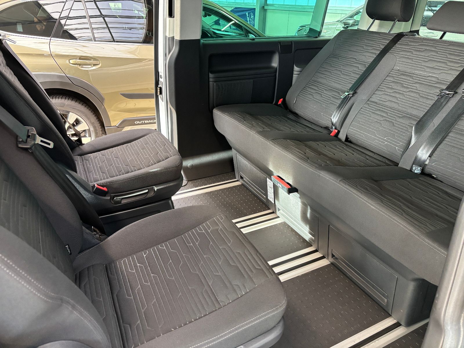 Volkswagen Multivan T6.1 Lang DSG Comfortline foto 12