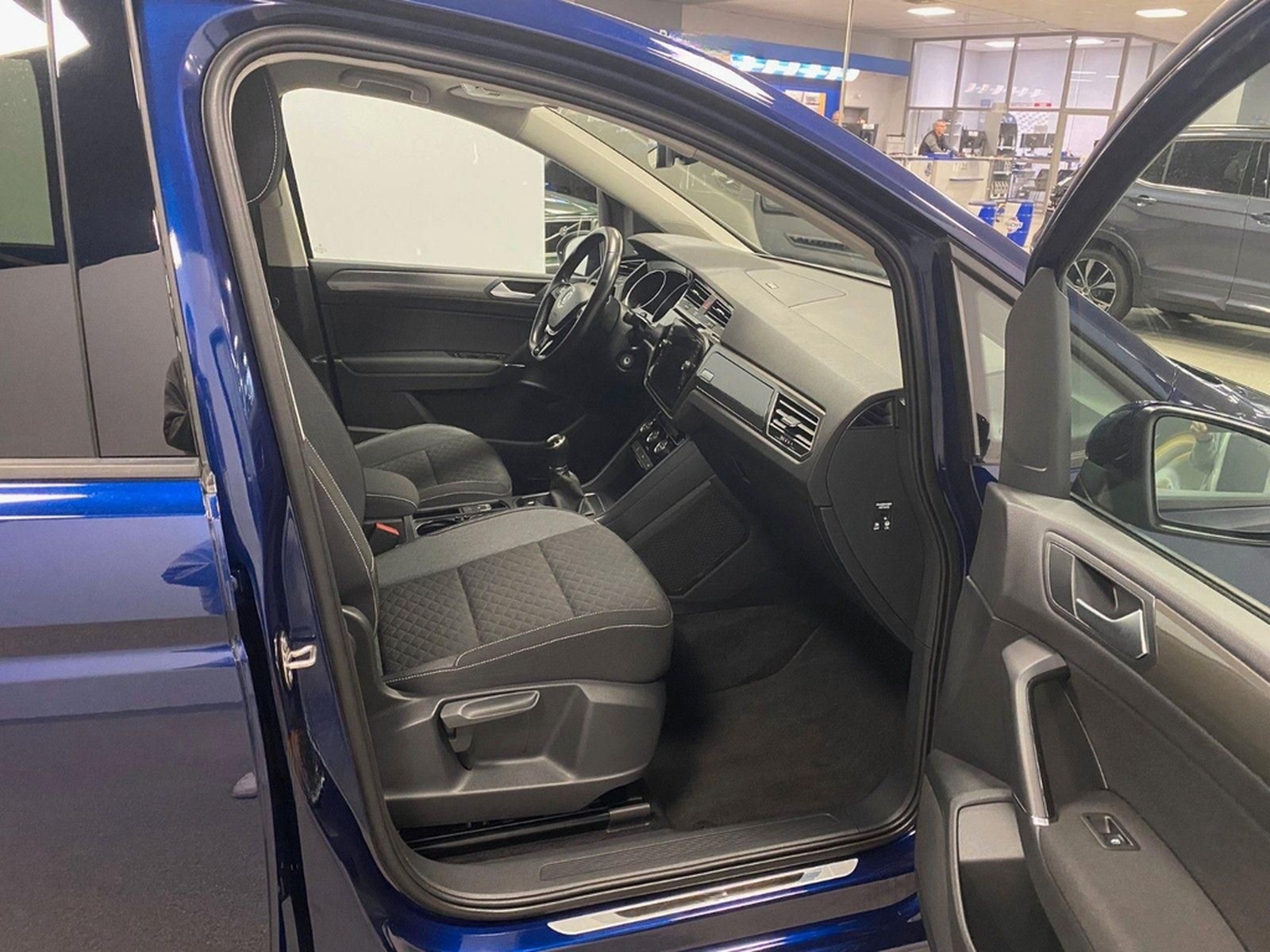 Volkswagen Touran 1.5 TSI JOIN+NAVI+AHK schwenk+KAMERA+ACC+ foto 9