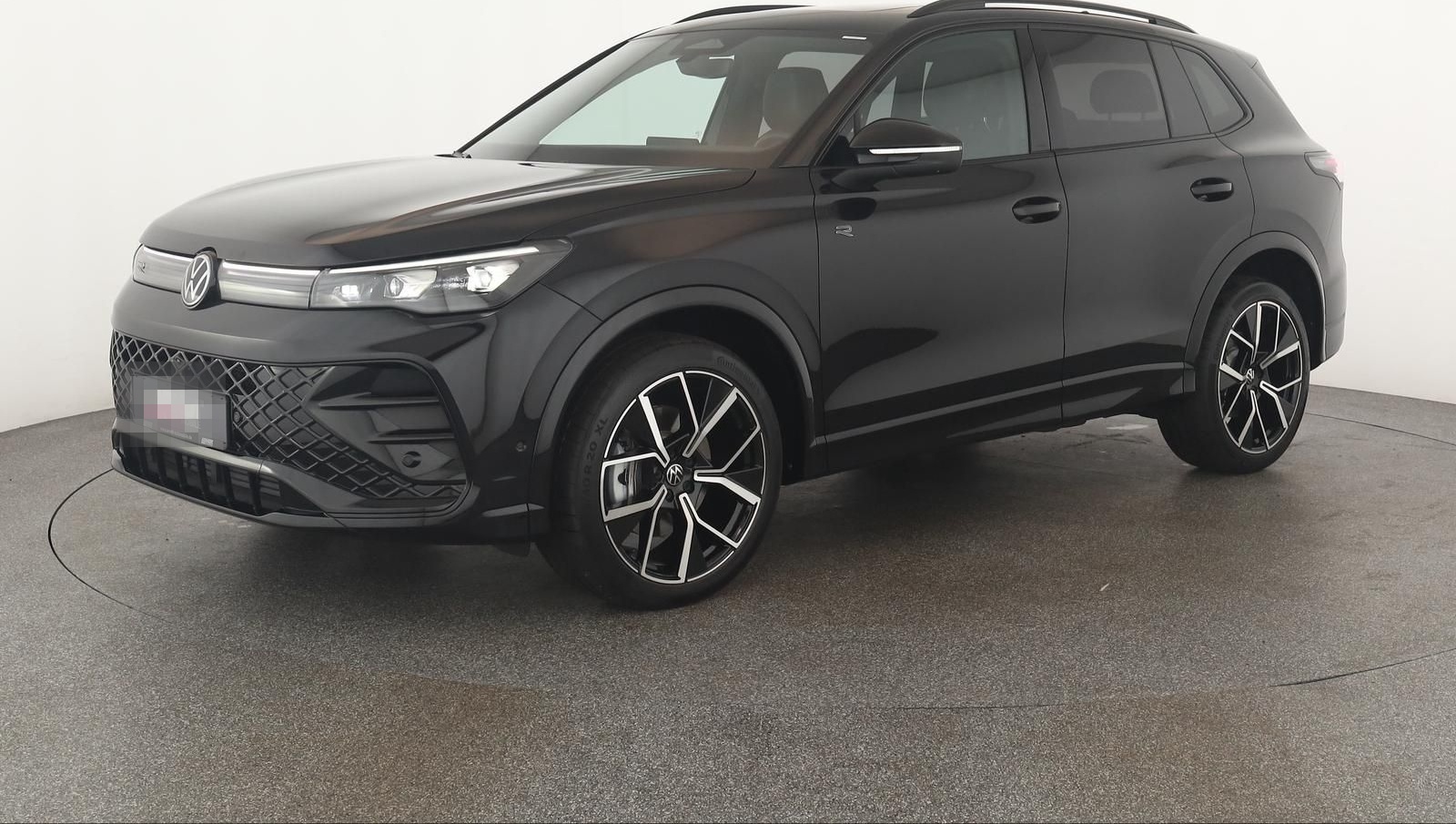 Volkswagen Tiguan 2.0 TSI DSG 4M R-Line IQ Pano Nav Key 360 foto 2