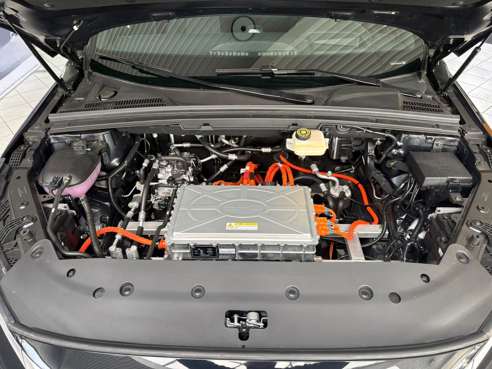 BYD TANG 108 kWh Flagship AWD foto 16