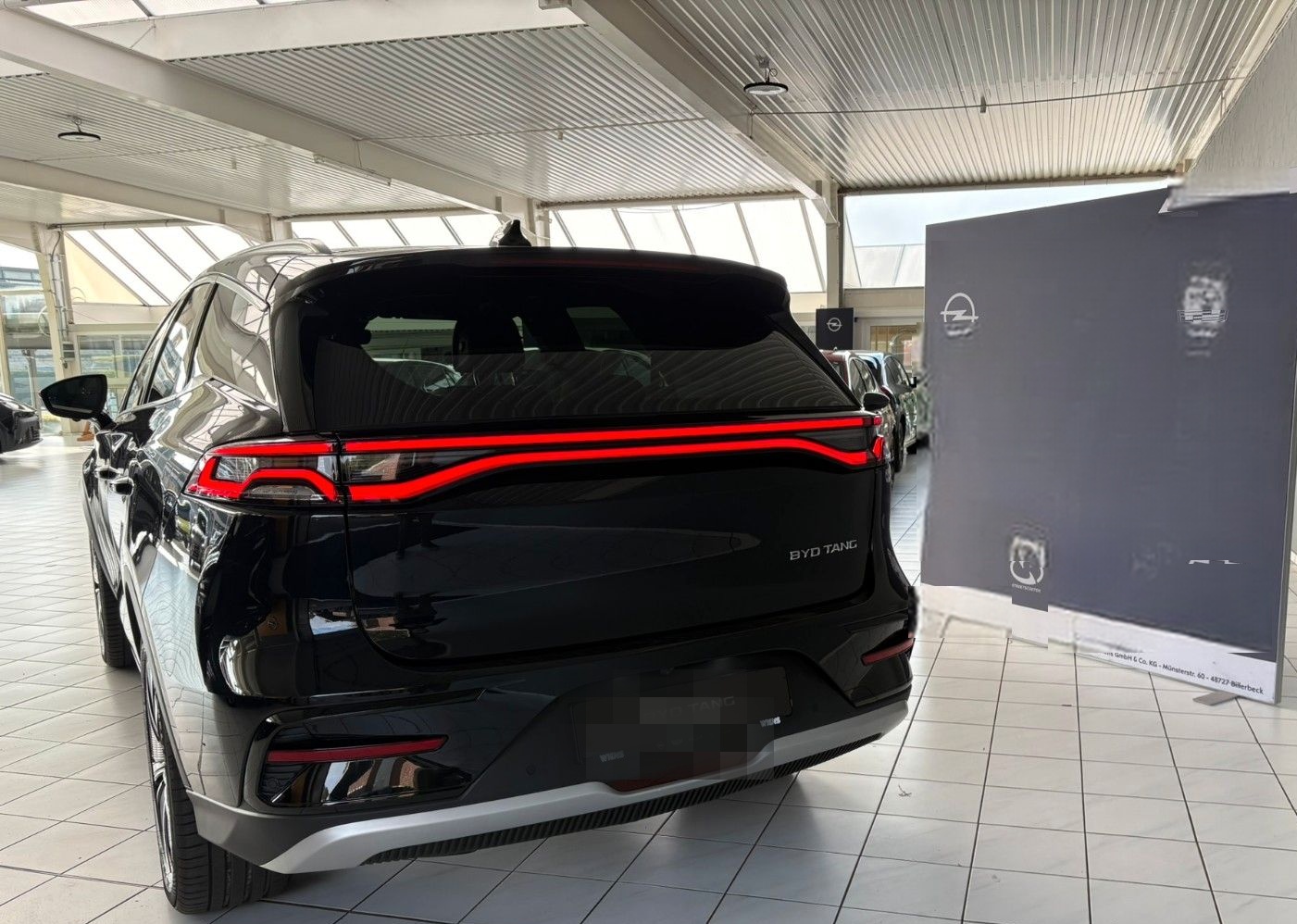 BYD TANG 108 kWh Flagship AWD foto 17