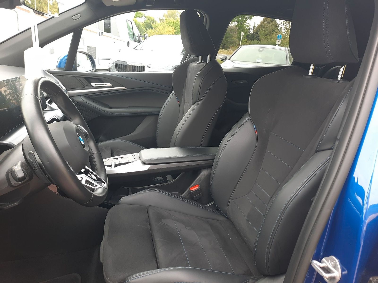 BMW 218i Active Tourer M-Sport LED Kamera Lenkrad be foto 14