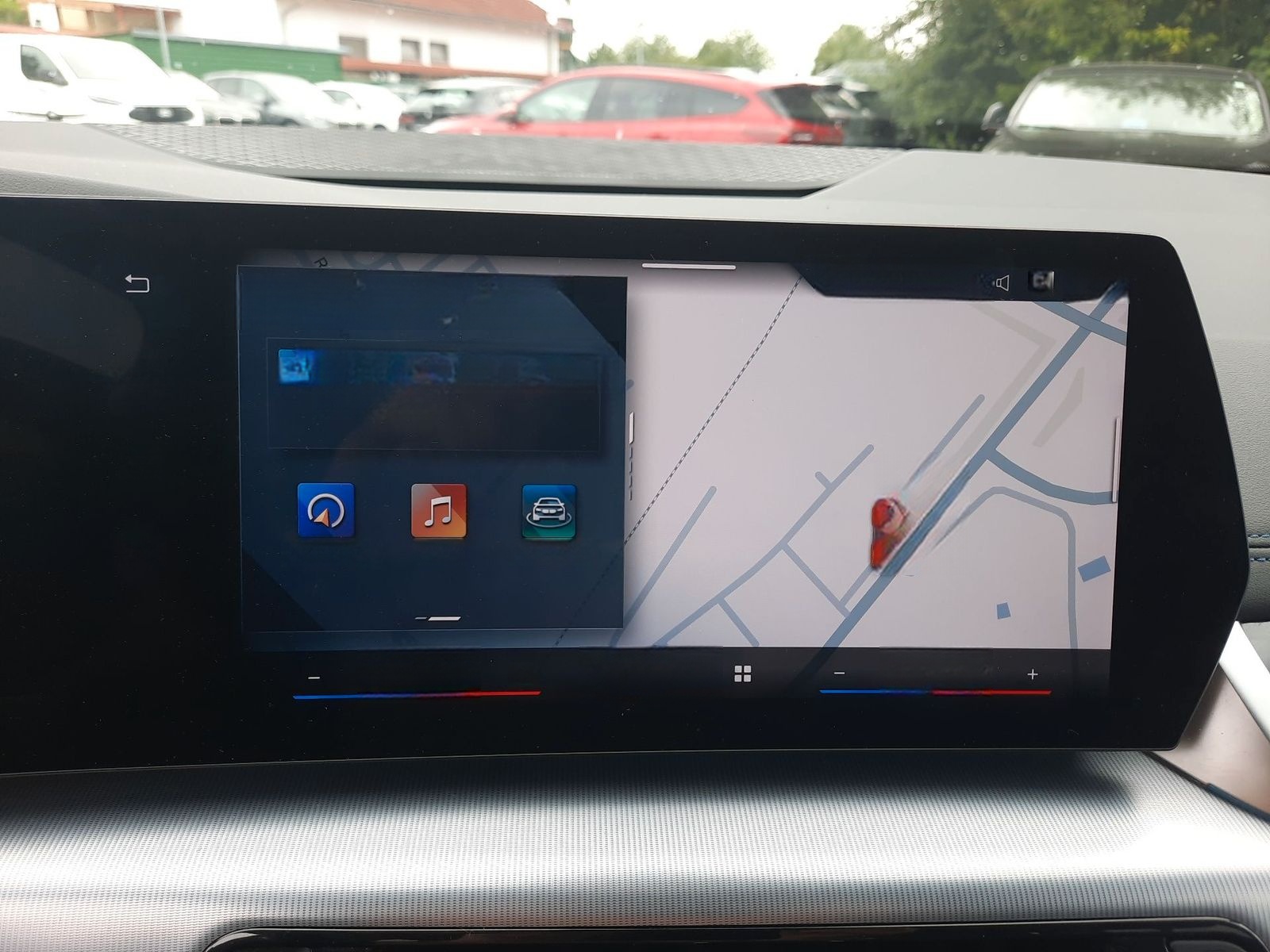 BMW 218i Active Tourer M-Sport LED Kamera Lenkrad be foto 20