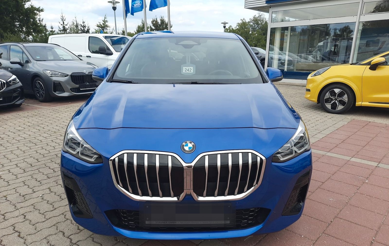 BMW 218i Active Tourer M-Sport LED Kamera Lenkrad be foto 3