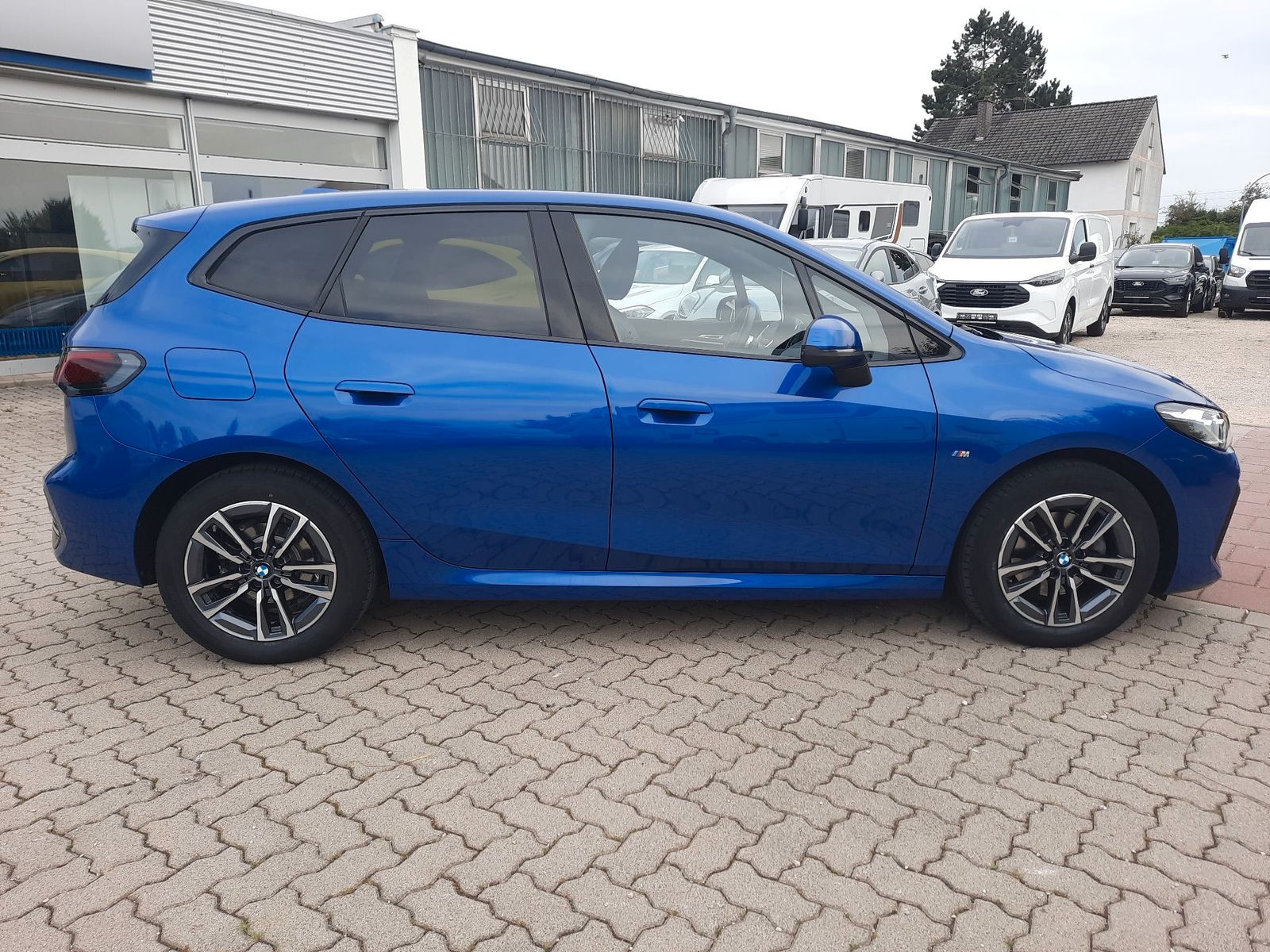 BMW 218i Active Tourer M-Sport LED Kamera Lenkrad be foto 5