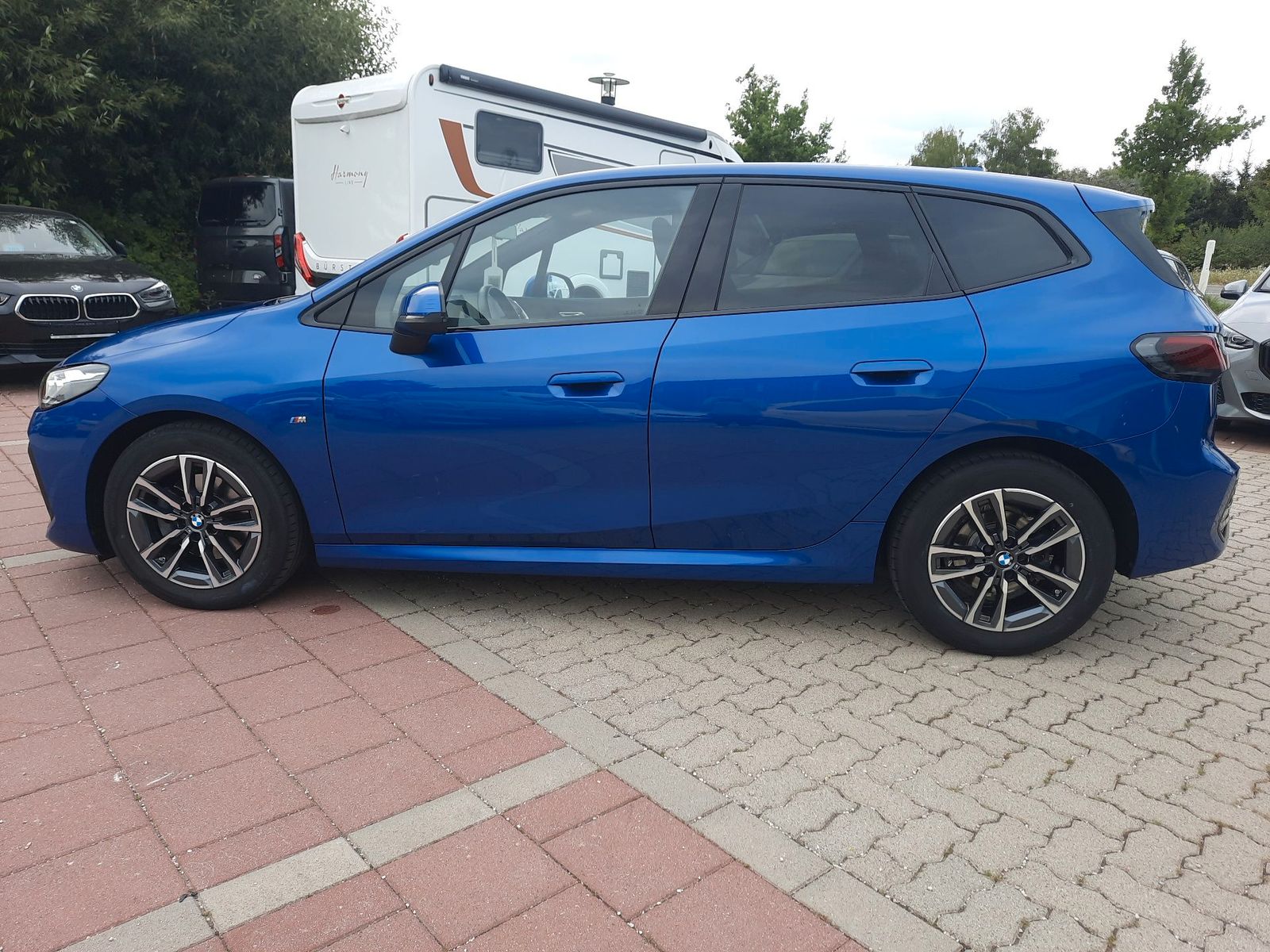 BMW 218i Active Tourer M-Sport LED Kamera Lenkrad be foto 9