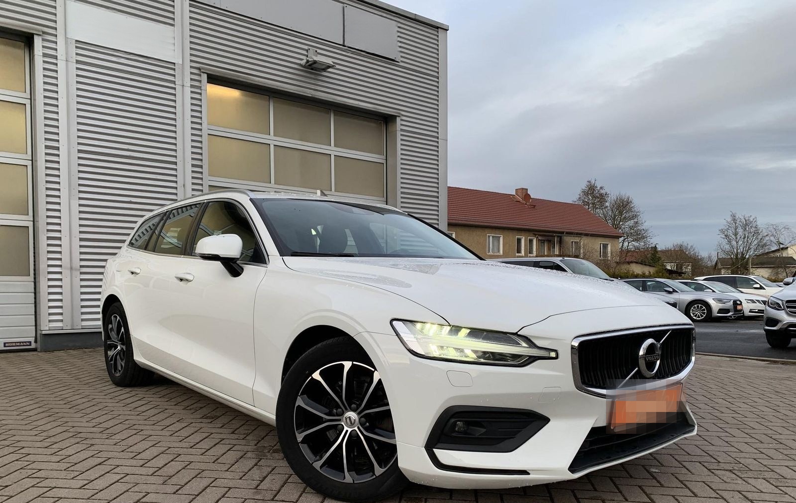 Volvo V60 Momentum Pro B4 AHK+LED+BLIS+Virtual+DAB foto 3