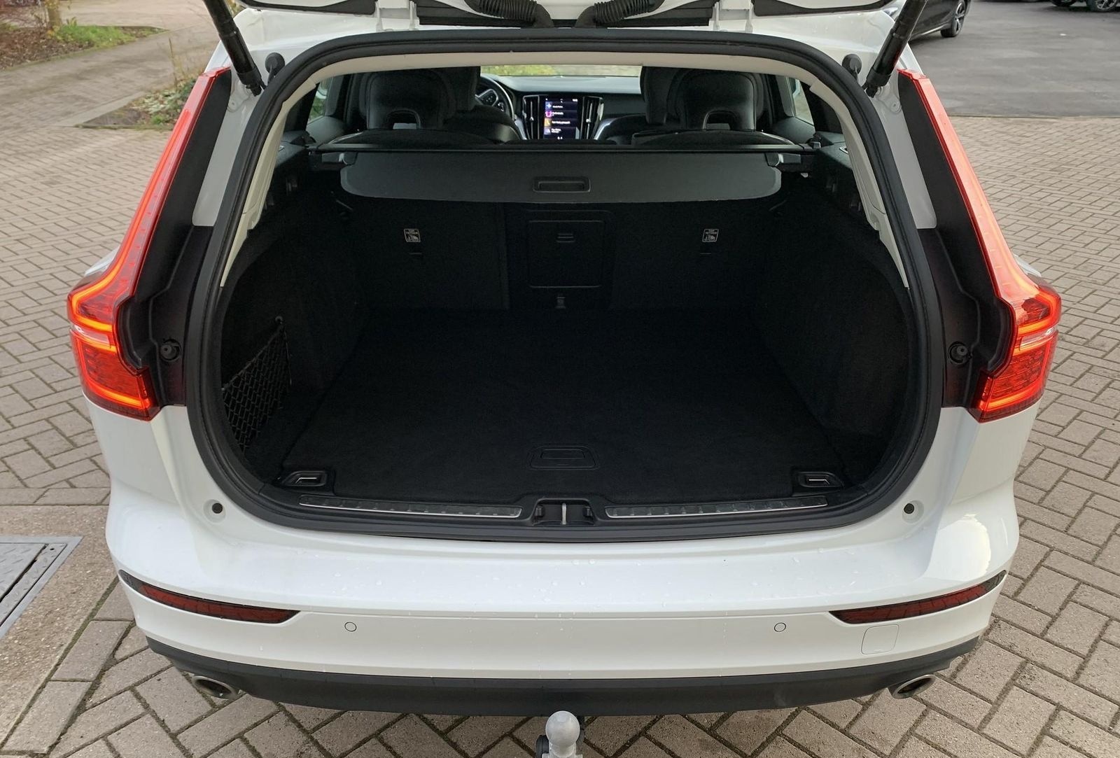 Volvo V60 Momentum Pro B4 AHK+LED+BLIS+Virtual+DAB foto 6