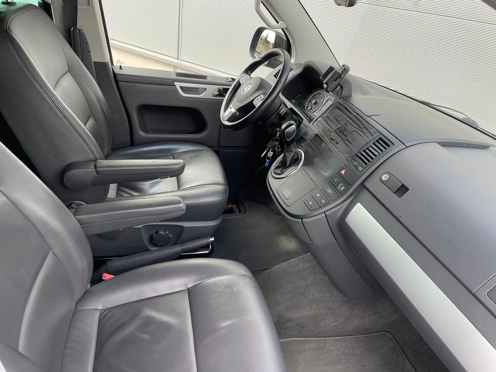 Volkswagen T5 Multivan Highline 4M LEDER AHK MFL foto 28