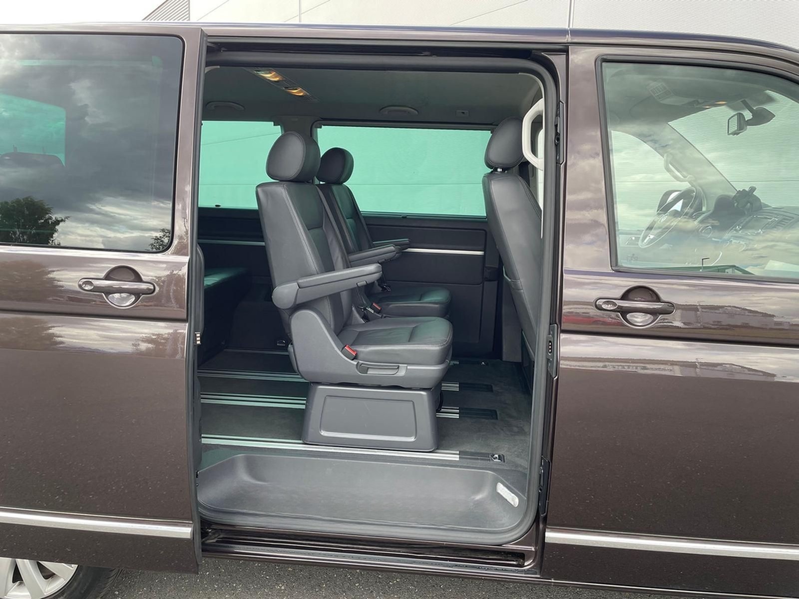 Volkswagen T5 Multivan Highline 4M LEDER AHK MFL foto 10