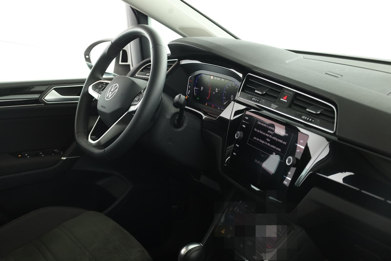 Volkswagen Touran 1.5 TSI DSG Highline 7 Pano Navi Key Kam foto 13