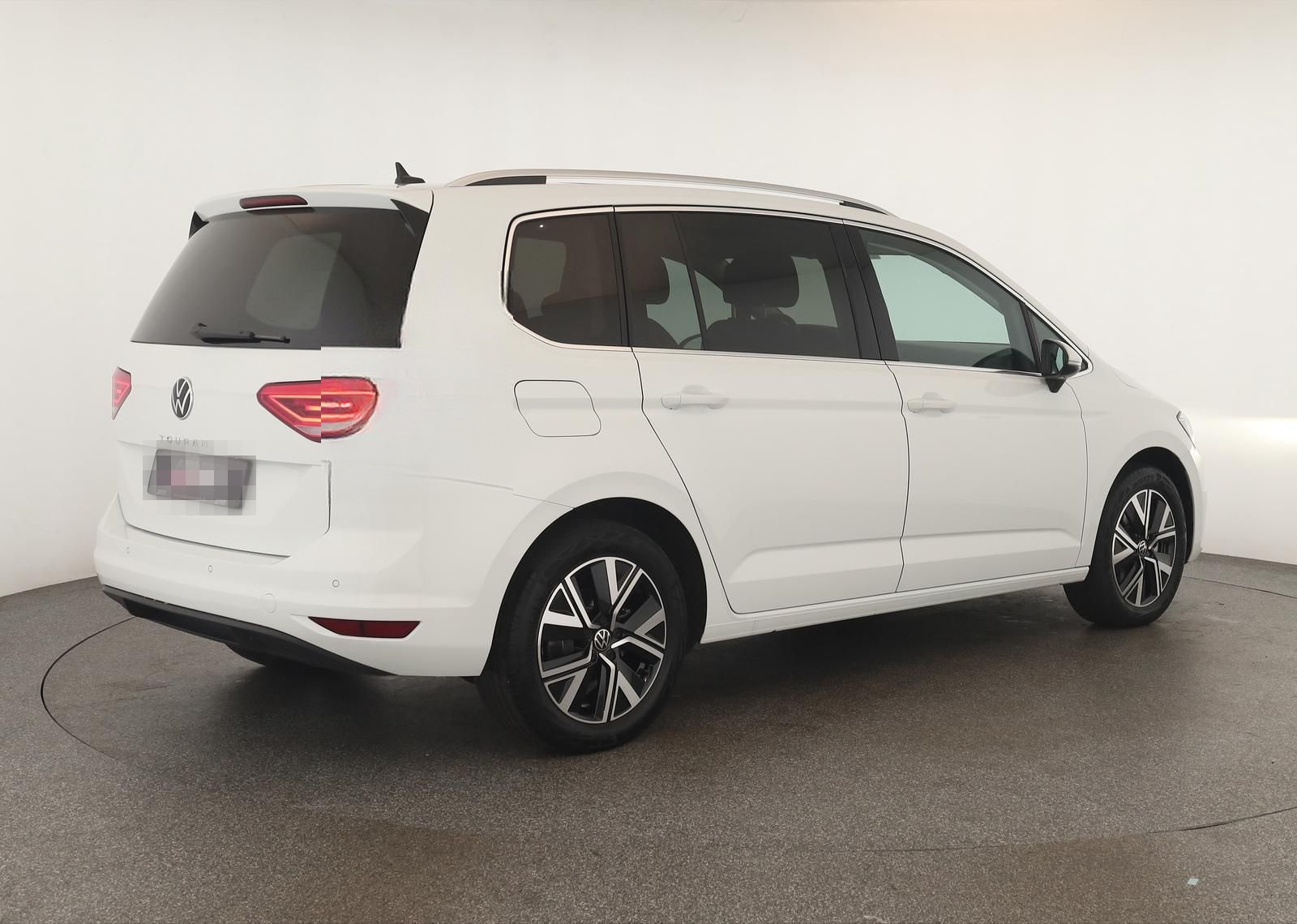Volkswagen Touran 1.5 TSI DSG Highline 7 Pano Navi Key Kam foto 4