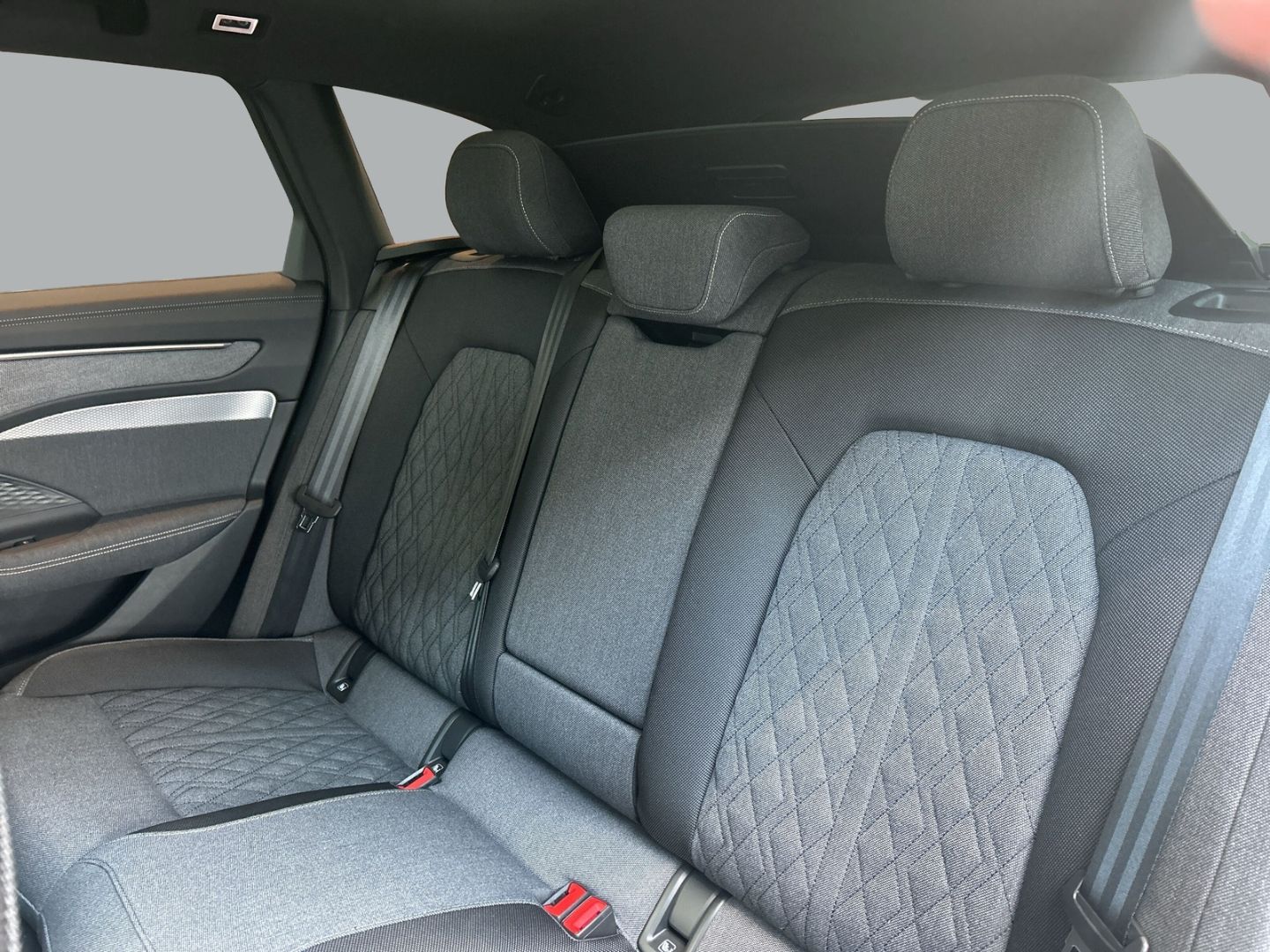 Audi A6 AVANT TDI LED+PANO+B&O+ALLRADLENKUNG+PANOGLAS foto 12
