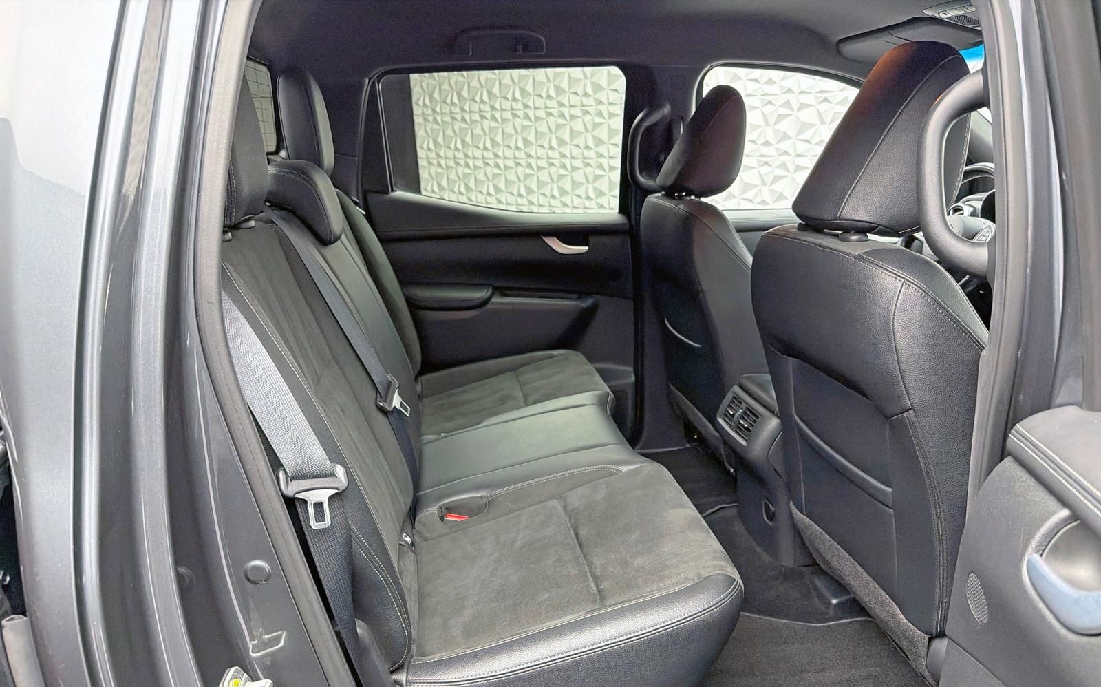 Mercedes-Benz X 350d POWER/STANDHEIZUNG/4MAT/LED/KEYL/360°/AHK foto 17