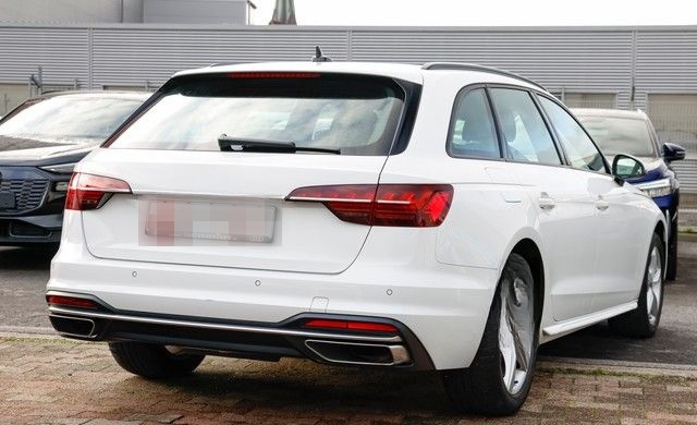 Audi A4 Avant 35 TFSI Advanced S line Pano AHK LED Na foto 2