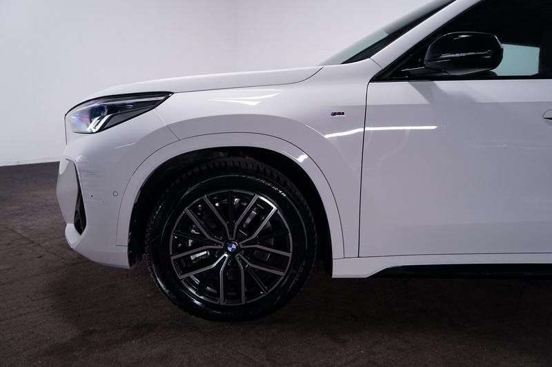 BMW iX1 xDrive 30 M-Sport 70kWh RFK/LED/NAVI/CARPLAY foto 4
