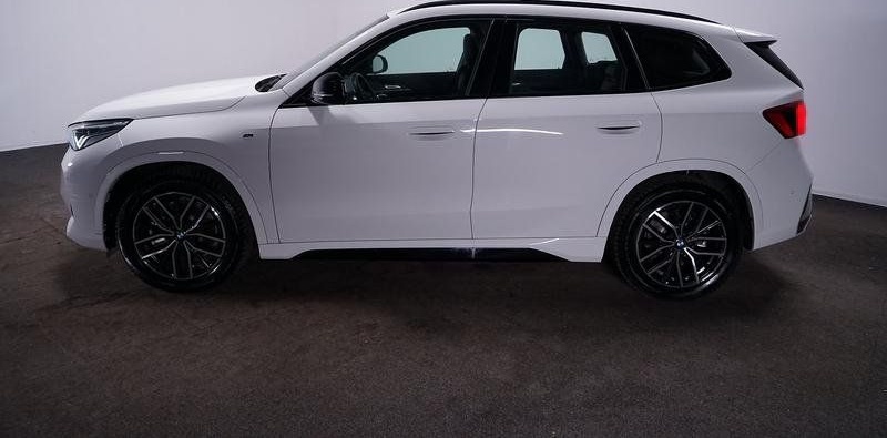 BMW iX1 xDrive 30 M-Sport 70kWh RFK/LED/NAVI/CARPLAY foto 5