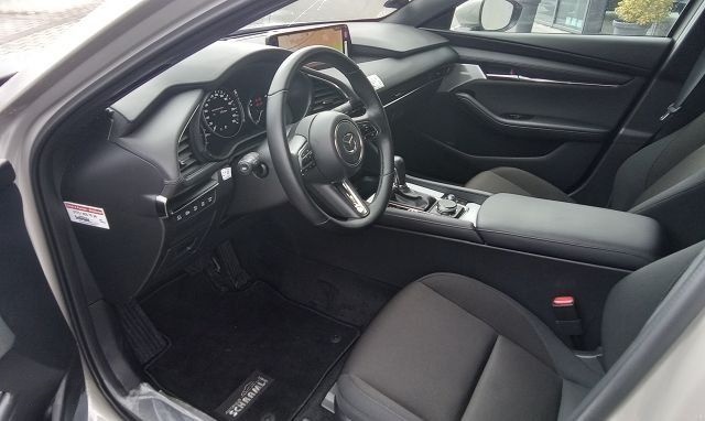 Mazda 3 2.5L e-SKYACTIV G 140ps Exclusive-Line + Paket foto 7