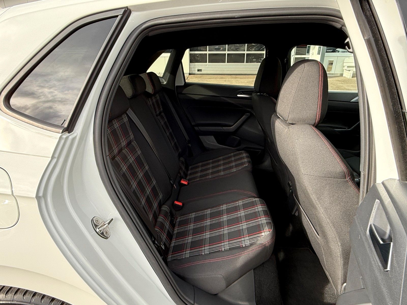 Volkswagen Polo VI GTI 2.0 TSI|DSG|SZHZ|ACC|LED foto 15