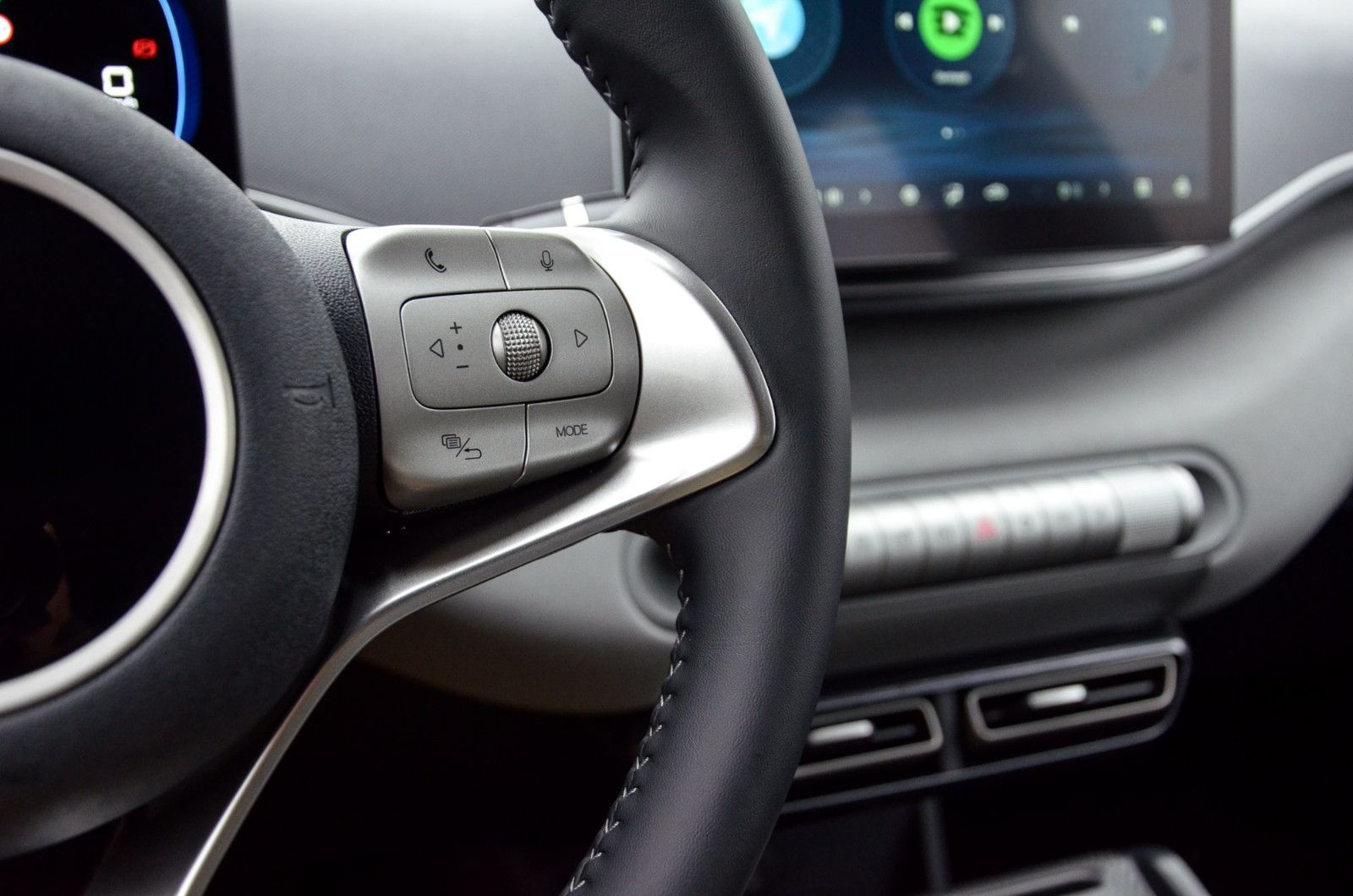 BYD Dolphin Surf Boost foto 14