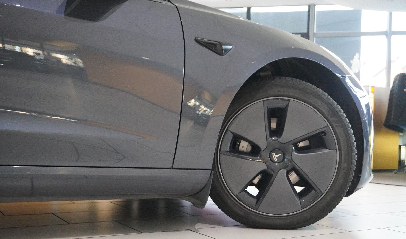 Tesla Model 3 LONGRANGE DUAL-MOTOR NAVI/KAMERA/SHZ/AMD foto 6