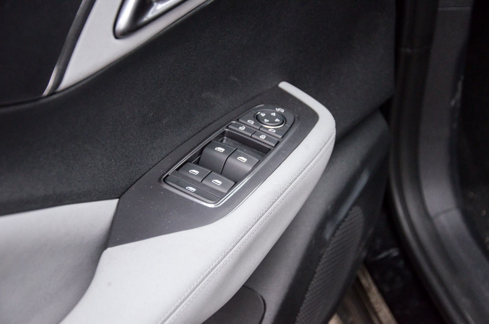 BYD Dolphin Surf Boost foto 12