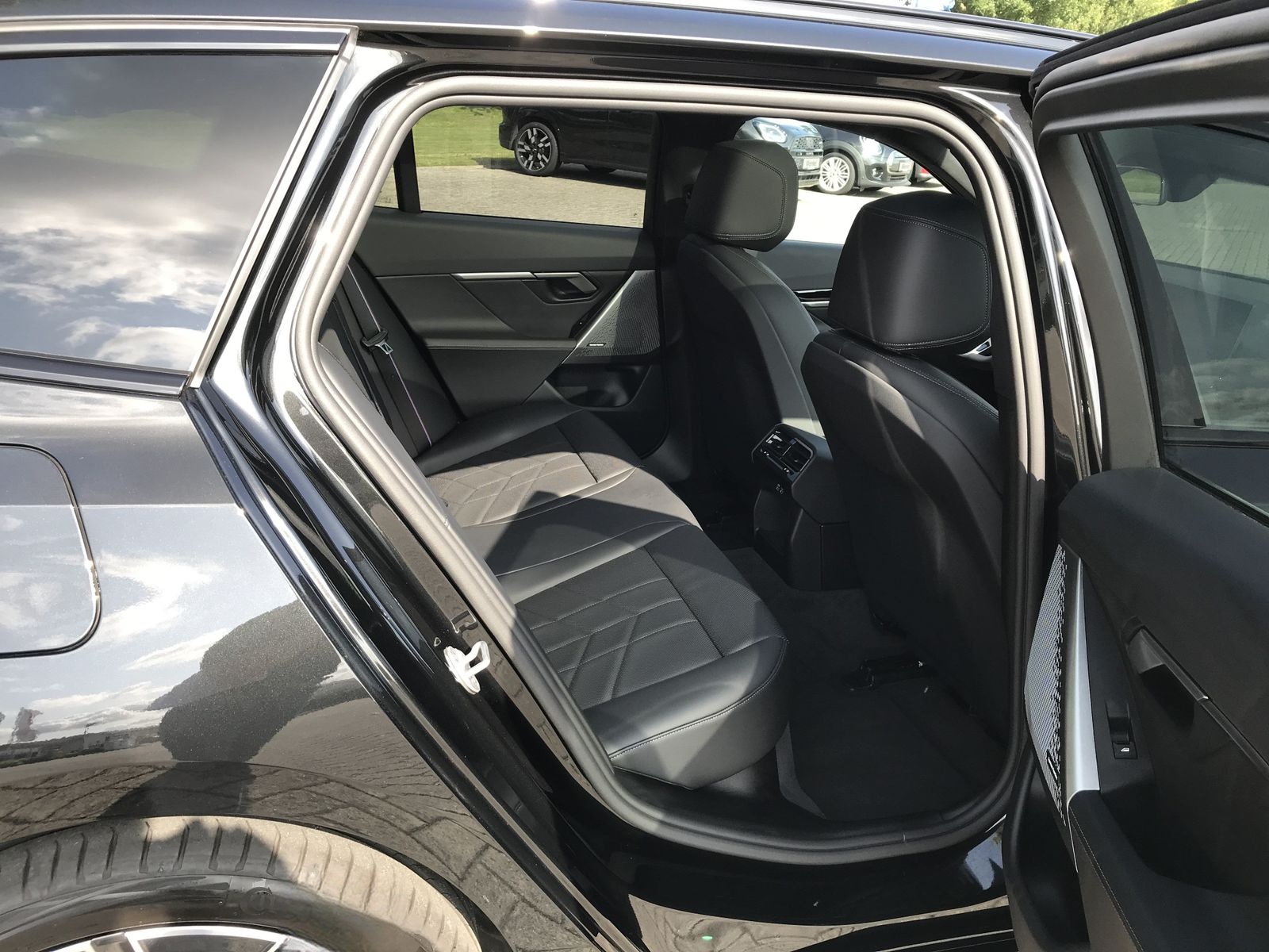 BMW 520d xDrive M Sportpaket HK HiFi DAB LED RFK foto 8