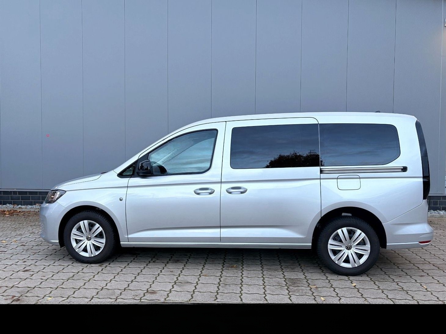 Volkswagen Caddy Maxi DSG Rollstuhl Klappsitze Tragestuhl foto 12