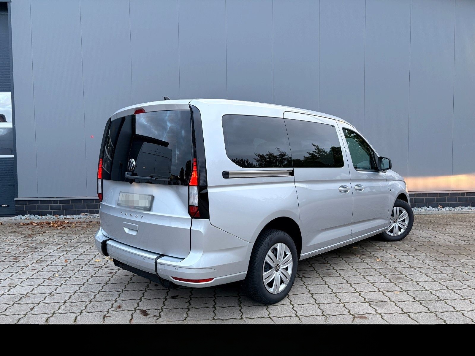 Volkswagen Caddy Maxi DSG Rollstuhl Klappsitze Tragestuhl foto 13