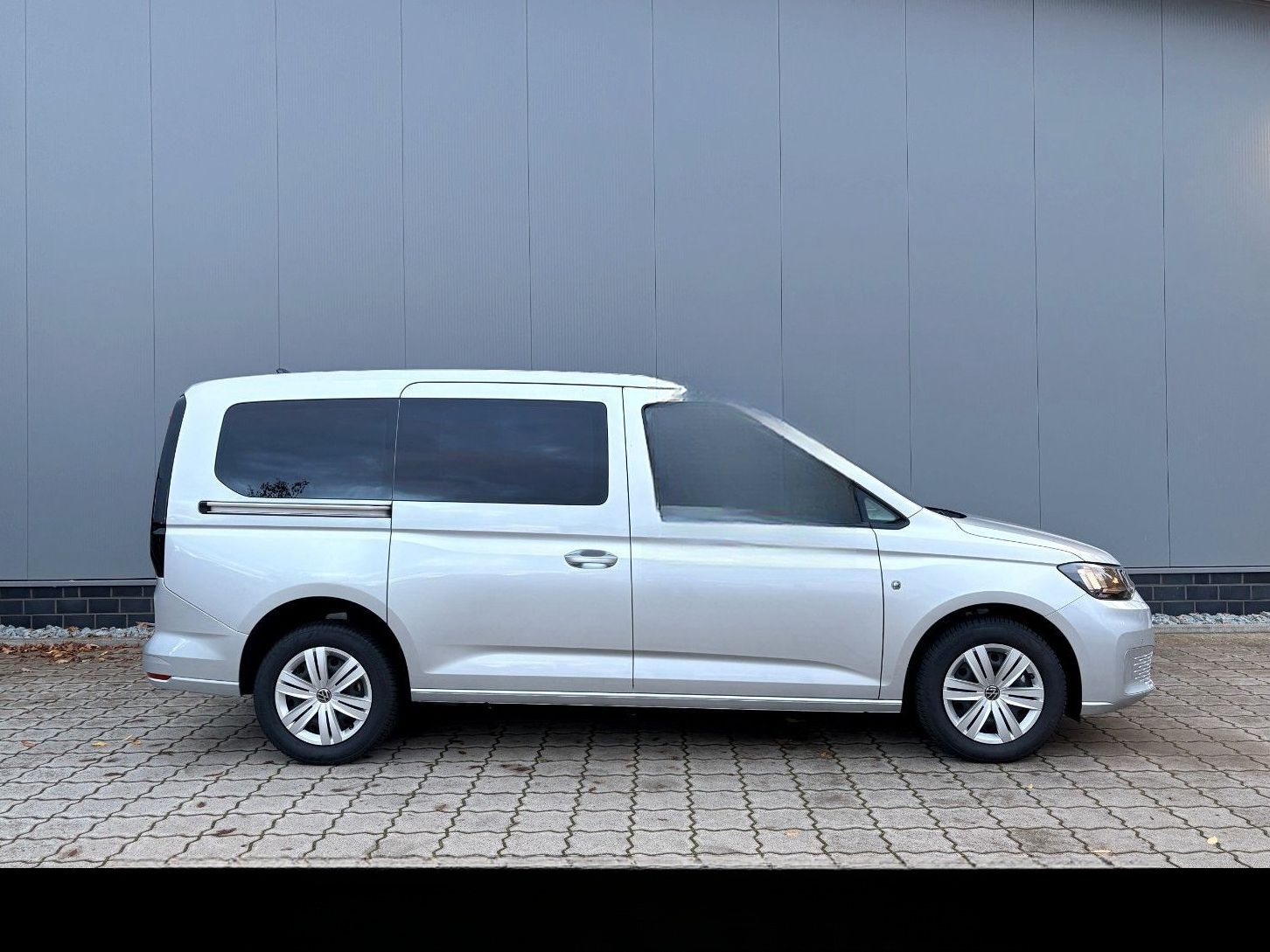 Volkswagen Caddy Maxi DSG Rollstuhl Klappsitze Tragestuhl foto 14