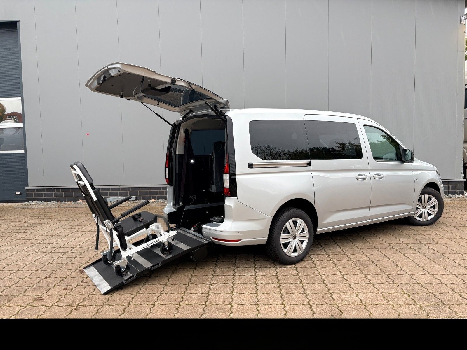 Volkswagen Caddy Maxi DSG Rollstuhl Klappsitze Tragestuhl foto 20
