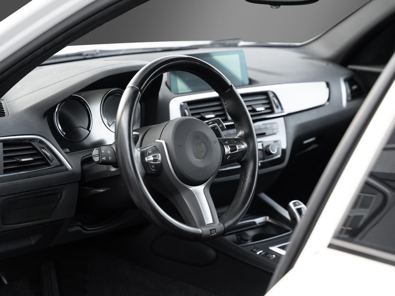 BMW M140 i Special Edition Business-P. Hifi SHZ PDC foto 14