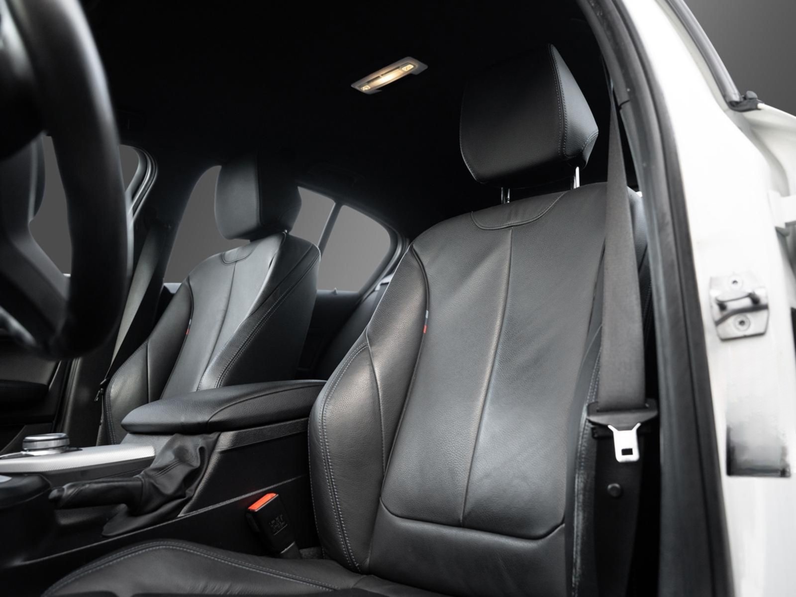 BMW M140 i Special Edition Business-P. Hifi SHZ PDC foto 5