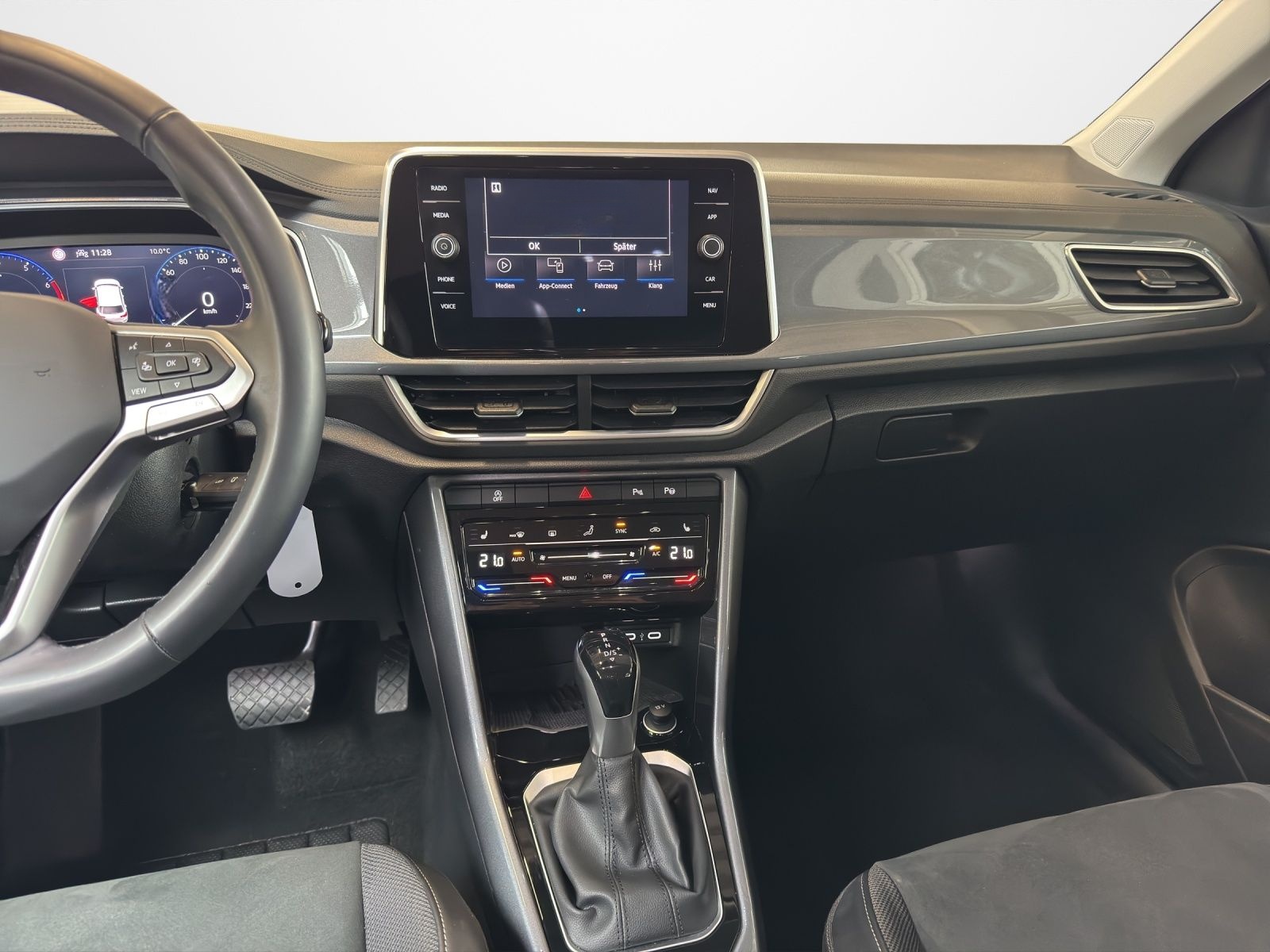 Volkswagen T-Roc 1.5 TSI DSG Style  LED Kamera PDC LM Tempo foto 11