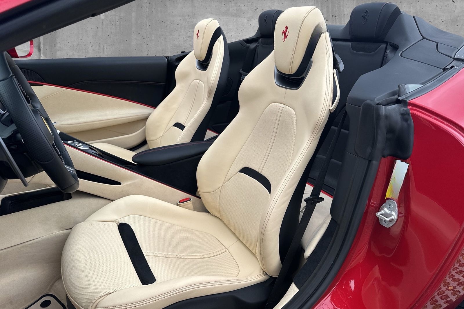 Ferrari Roma Spider*dt. Auto*360° Kam*Belüftet*Neck Warm foto 17