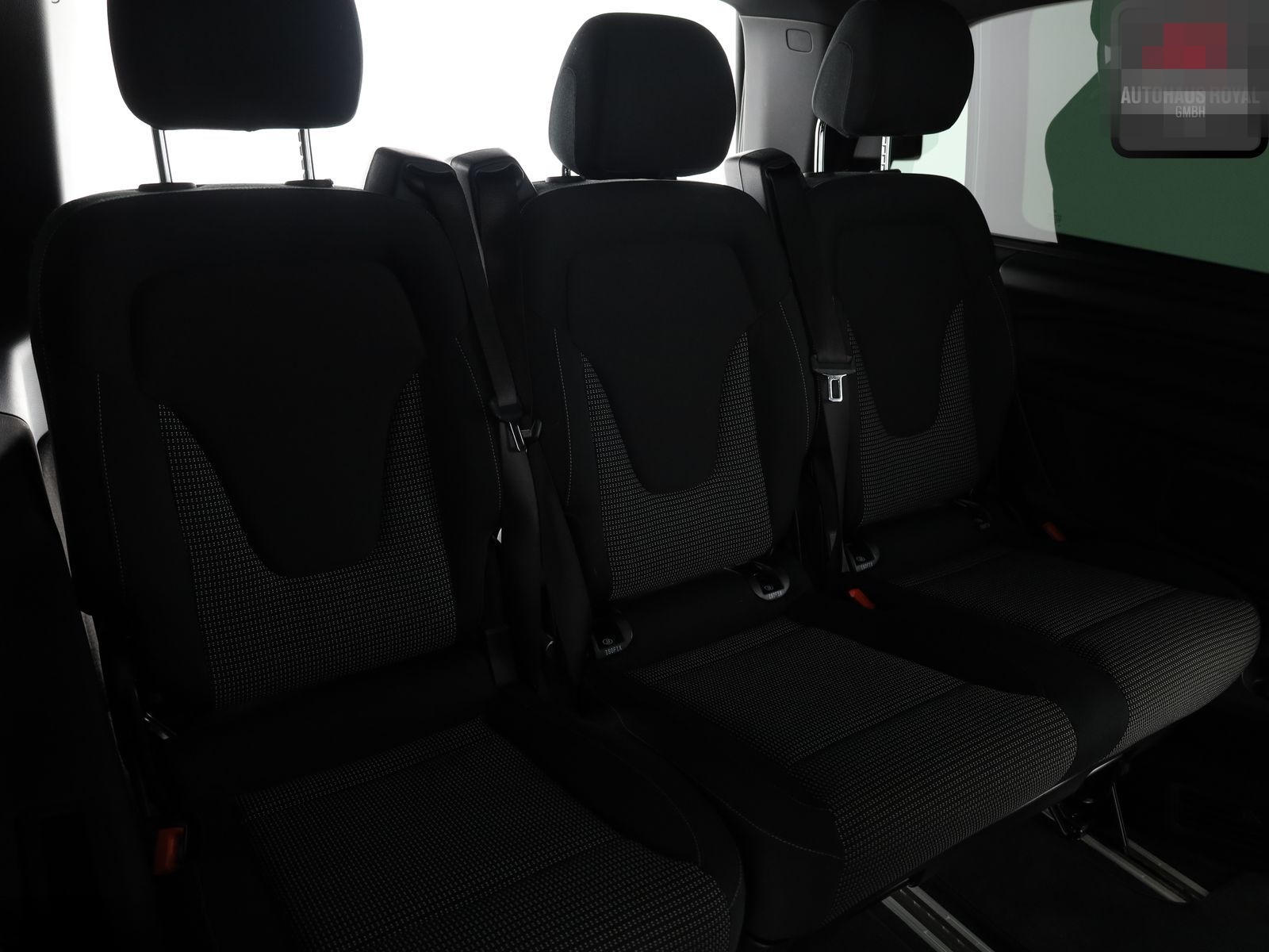 Mercedes-Benz V 220 d LANG 8 SITZE KAMERA,PANO,SITZHEIZ,DAB,SH foto 12