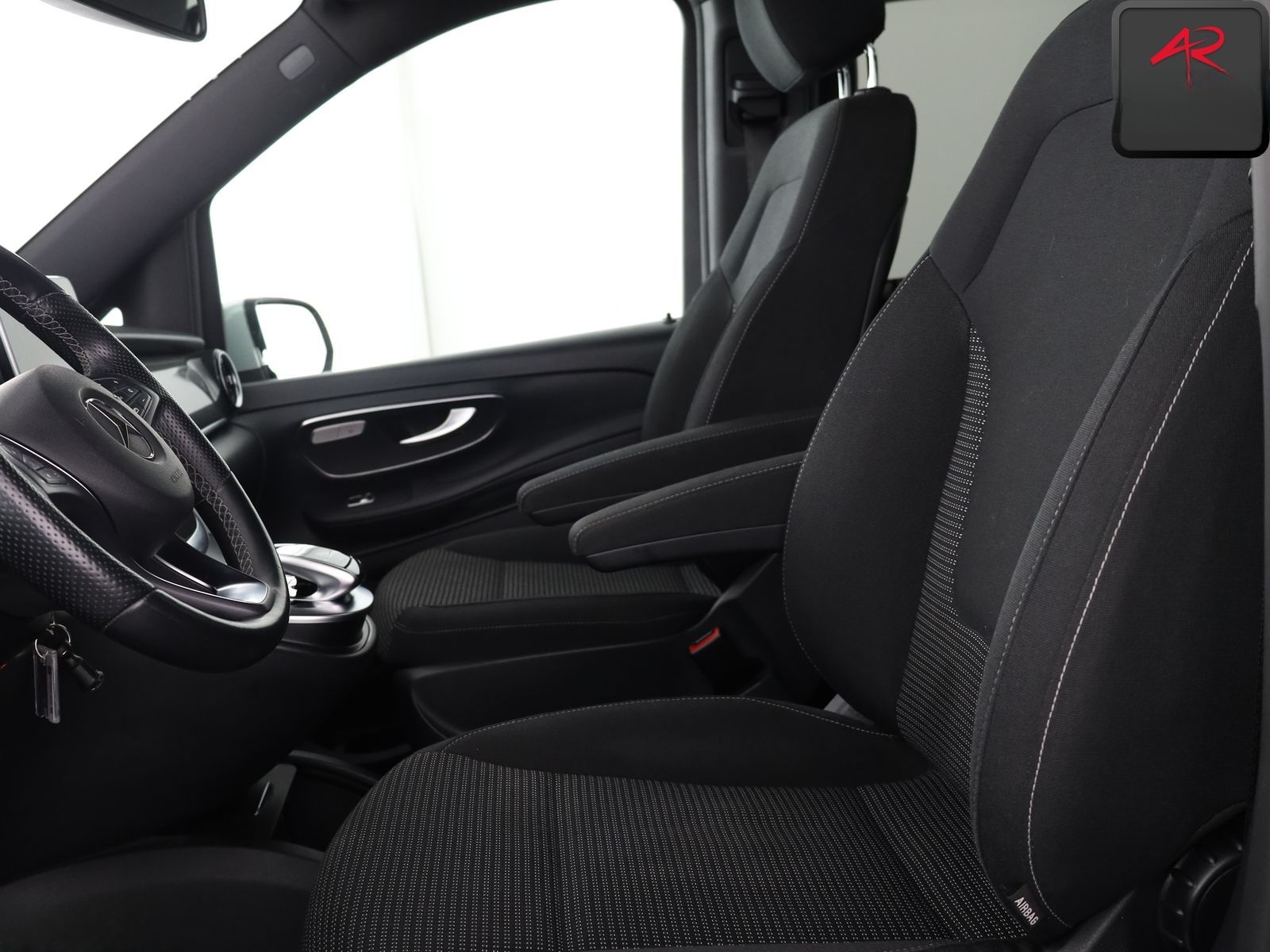 Mercedes-Benz V 220 d LANG 8 SITZE KAMERA,PANO,SITZHEIZ,DAB,SH foto 10