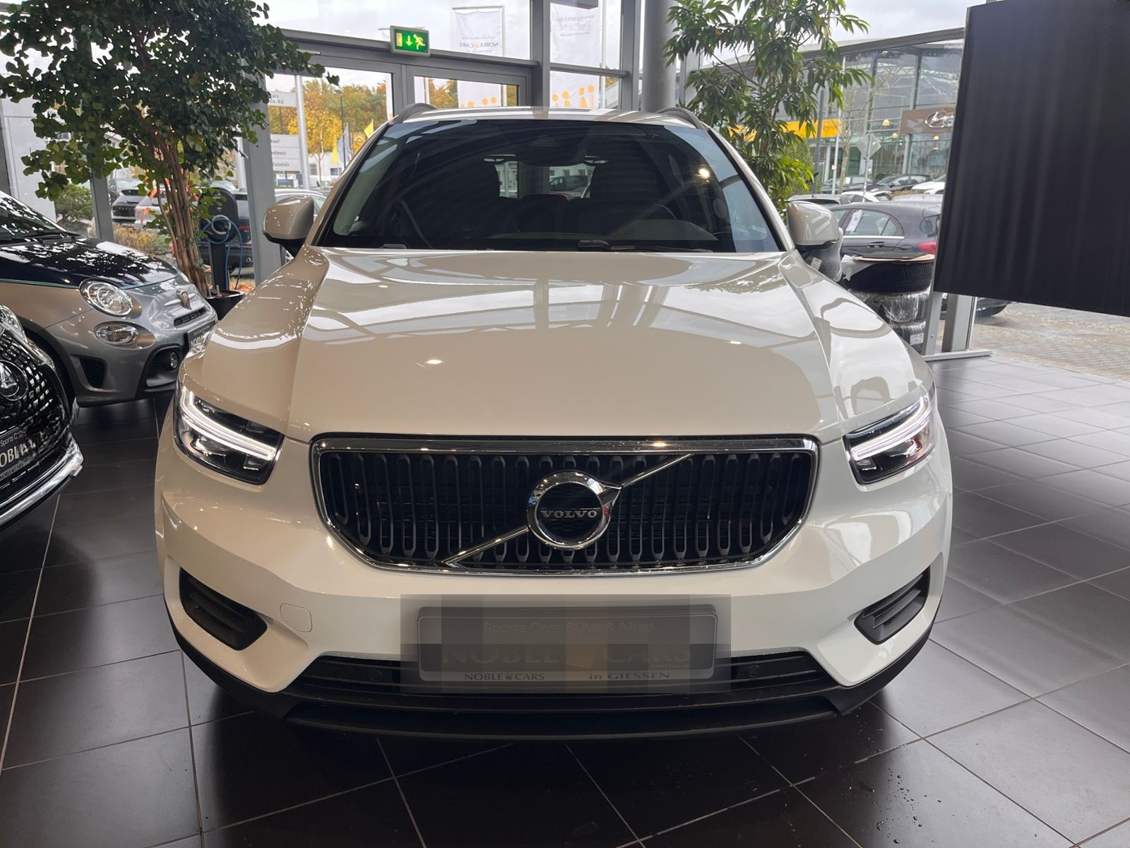 Volvo XC40 AWD AHK LED NAVI ALU foto 2