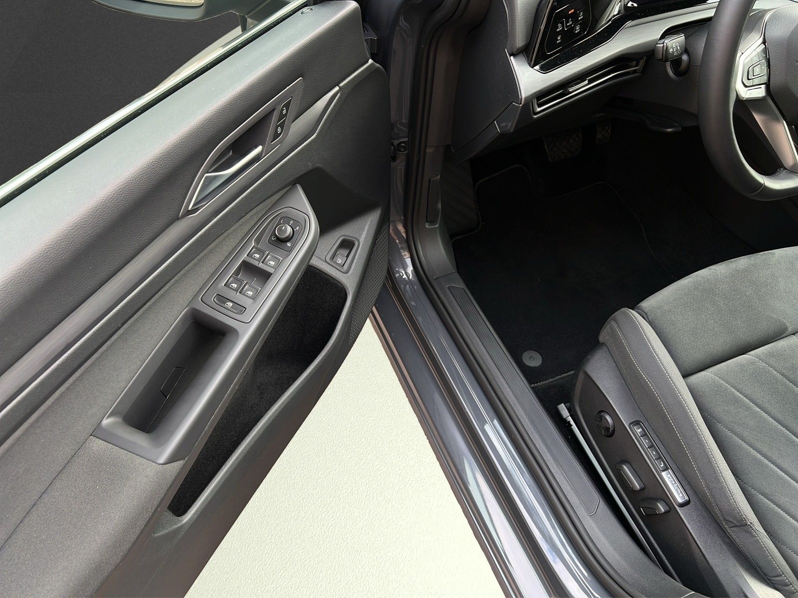 Volkswagen Golf VIII 1.4 eHybrid Style DSG foto 12