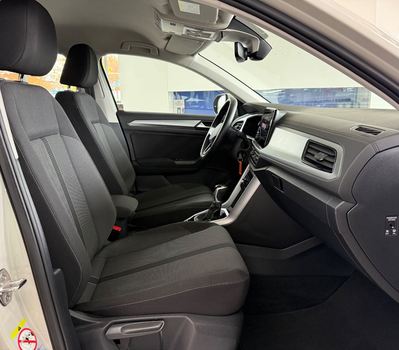 Volkswagen T-Roc*Life*Navi*Virtual*Sitzh*AHK*DSG*LED* foto 9
