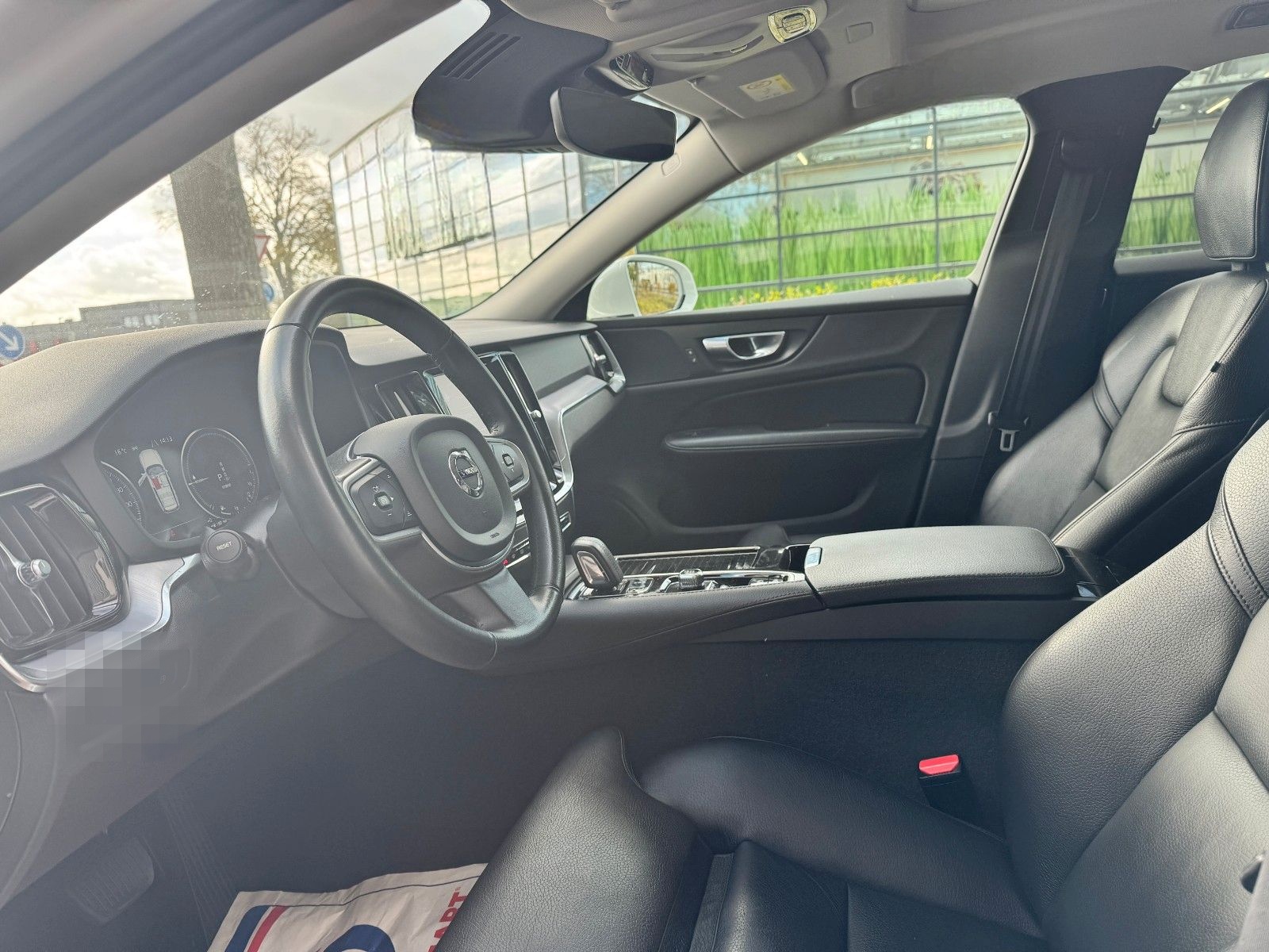 Volvo V60 Kombi Pro Plug-In Hybrid AWD Pano/RFK/Standh foto 5