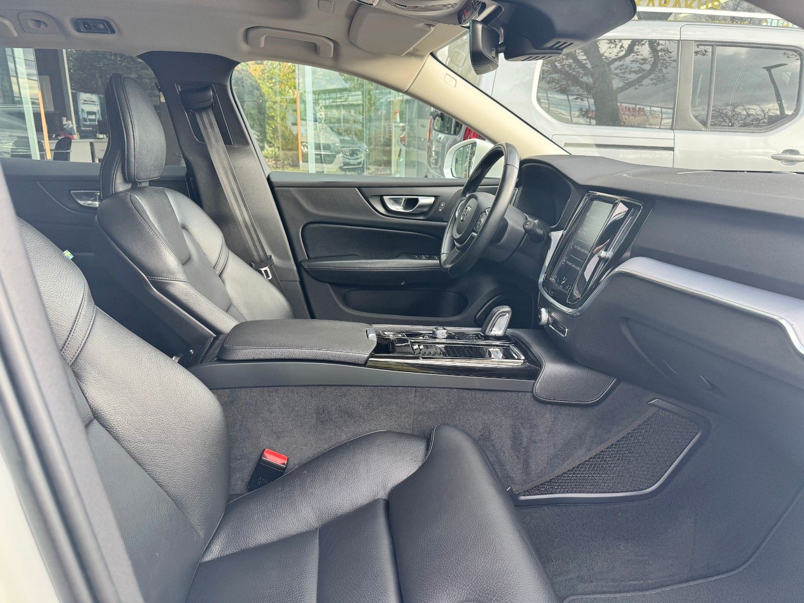 Volvo V60 Kombi Pro Plug-In Hybrid AWD Pano/RFK/Standh foto 7